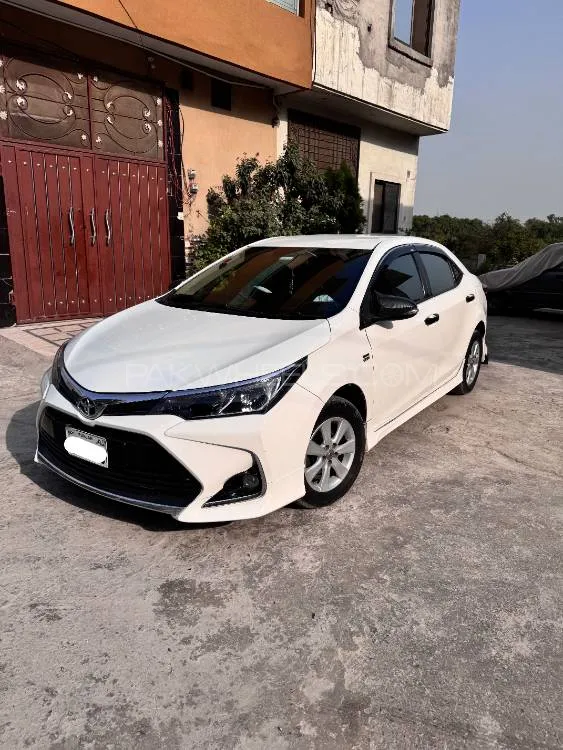 Toyota Corolla 2015 for Sale in Lahore Image-1