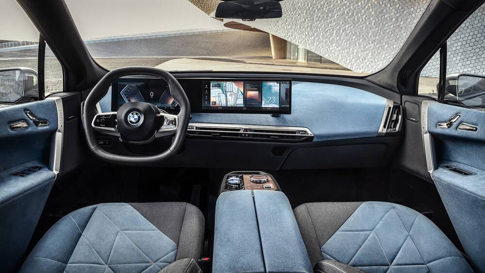 بی ایم ڈبلیو آئی ایکس 2025 Exterior Dashboard