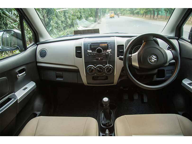 سوزوکی ویگن آر Interior Cockpit